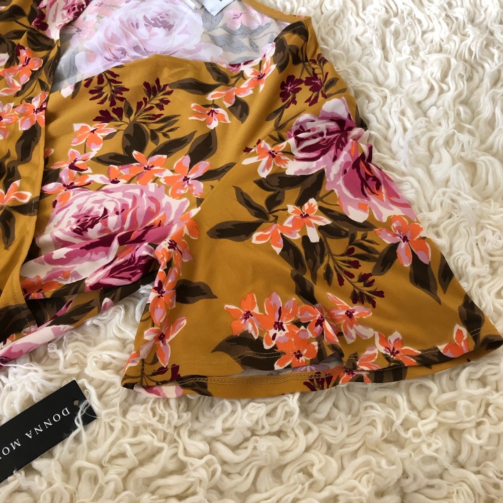 Donna Morgan Flutter Sleeve Faux Wrap Dress - Picture 4 of 5